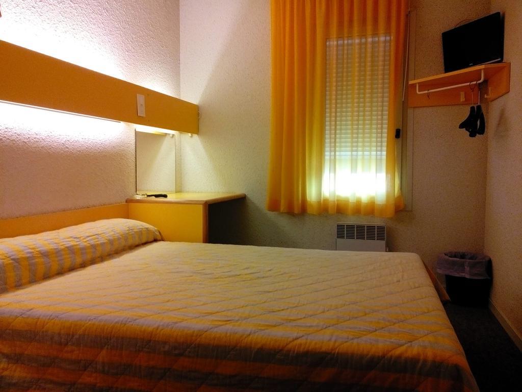 Hostal - Restaurante Asador Esperanza Хуеска Стая снимка