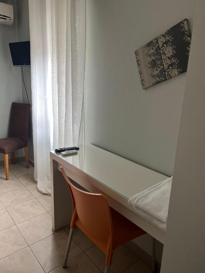 Hostal - Restaurante Asador Esperanza Хуеска Екстериор снимка